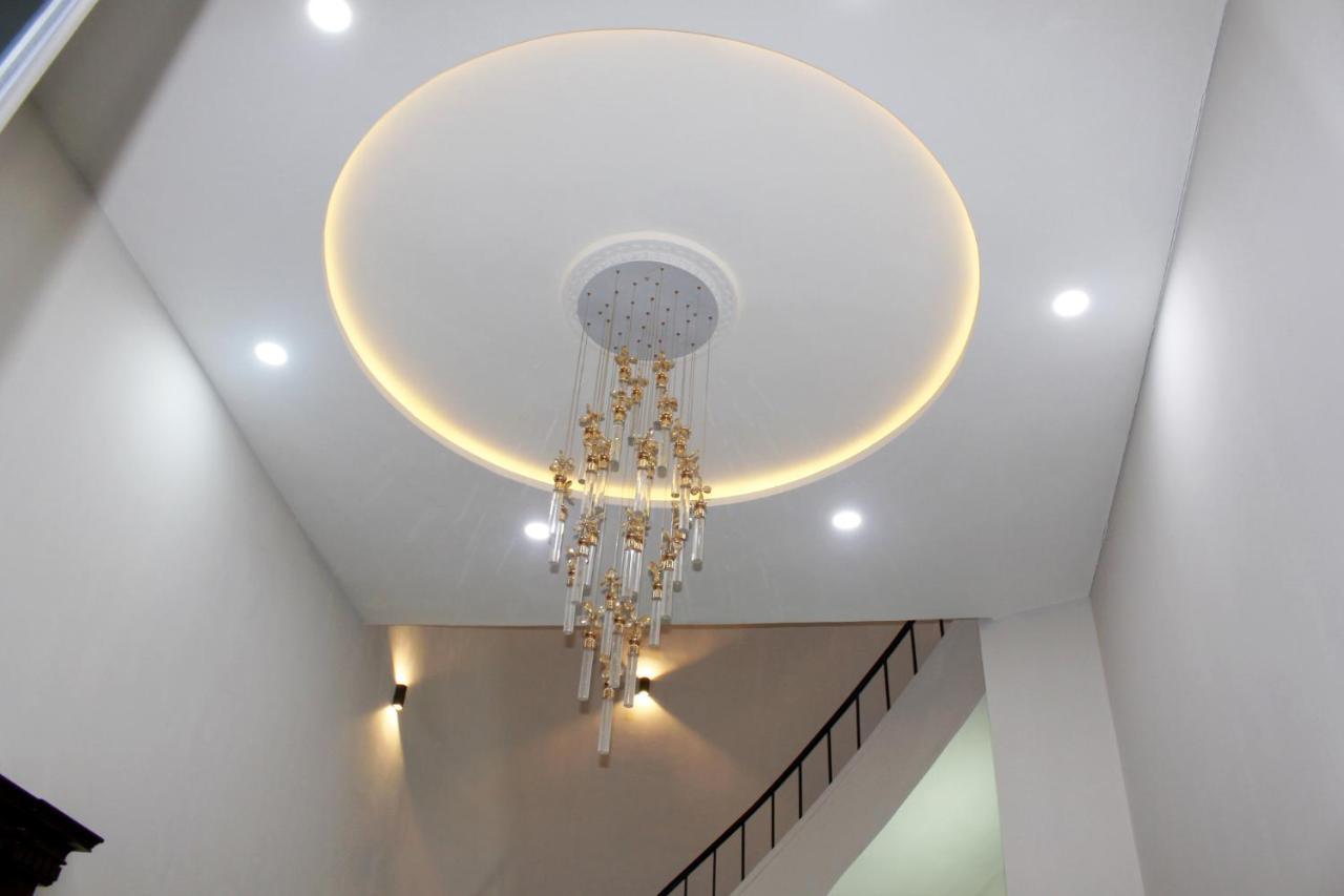 Ixoras Hotel Kinshasa Buitenkant foto